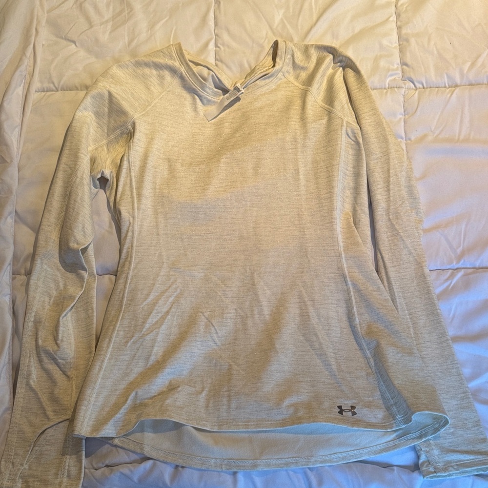 Under Armour Heathered Gray Long Sleeve Top Cold Gear